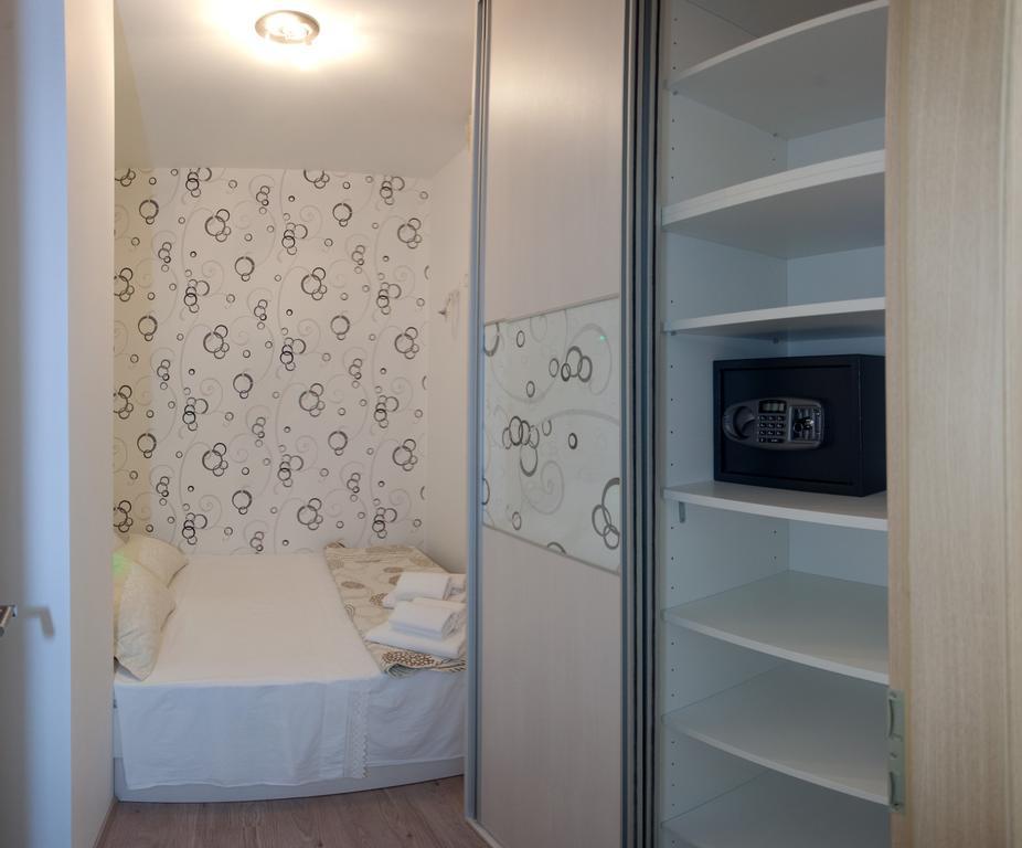 Cro Jet Set Apartments Split Bagian luar foto