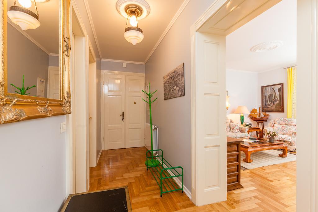 Cro Jet Set Apartments Split Bagian luar foto