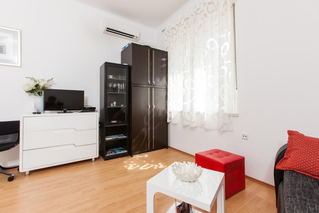 Cro Jet Set Apartments Split Bagian luar foto