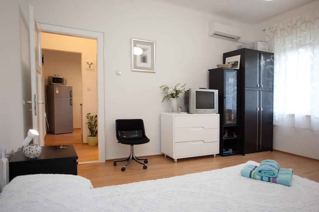 Cro Jet Set Apartments Split Ruang foto