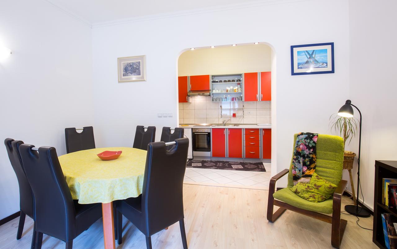 Cro Jet Set Apartments Split Bagian luar foto
