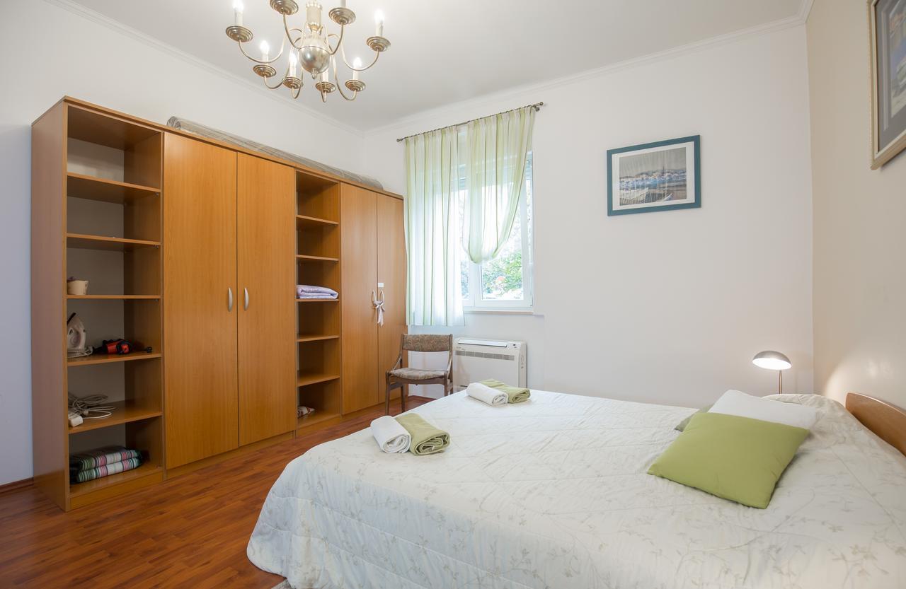 Cro Jet Set Apartments Split Bagian luar foto