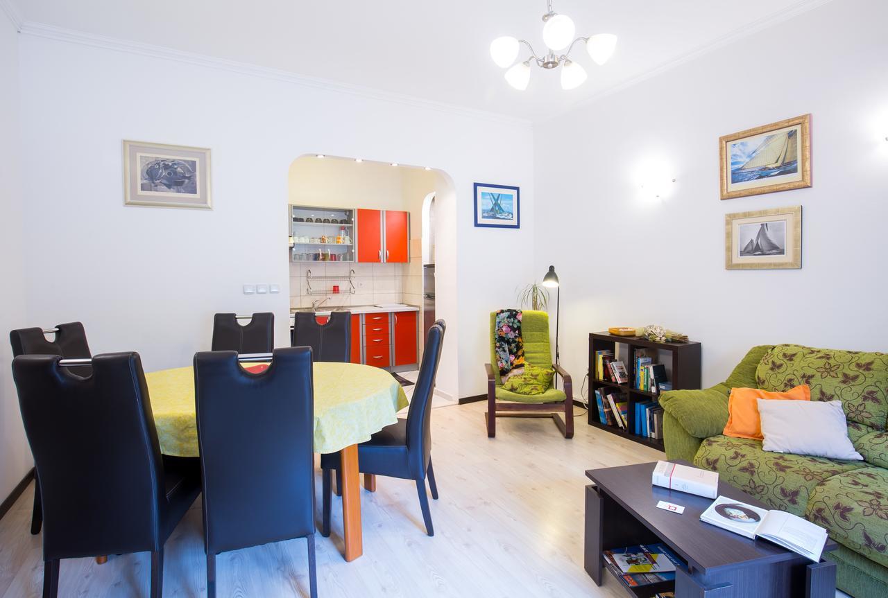 Cro Jet Set Apartments Split Bagian luar foto