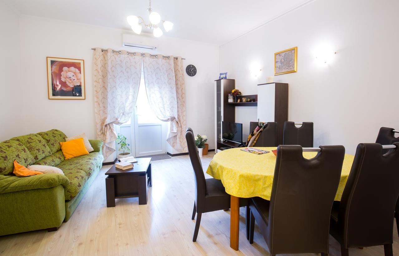 Cro Jet Set Apartments Split Bagian luar foto