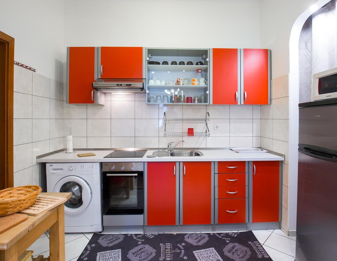 Cro Jet Set Apartments Split Bagian luar foto