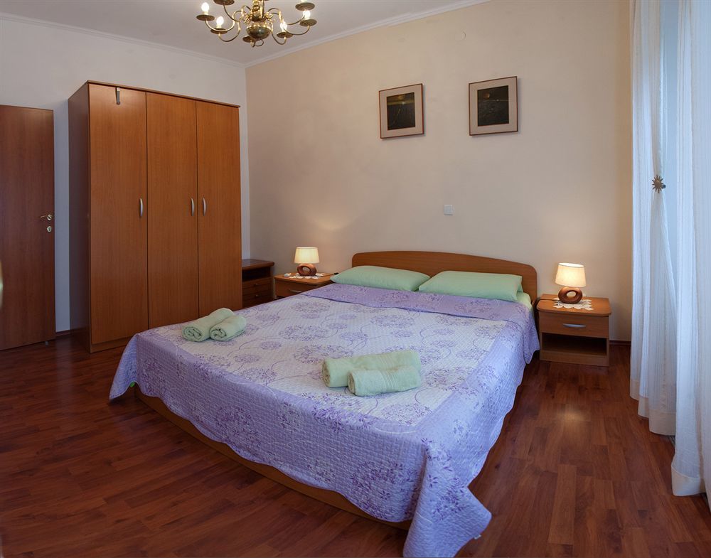 Cro Jet Set Apartments Split Bagian luar foto